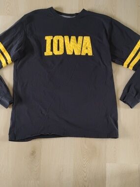 Pressbox Men's Black Long Sleeve 'IOWA' Shirt with Yellow Accents